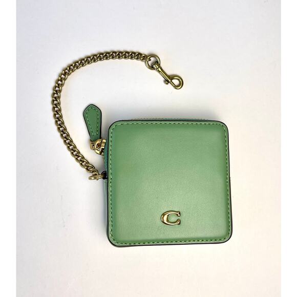 Coach Small Chain Wristlet Coin purse in Pistachio Green - Picture 2 of 10